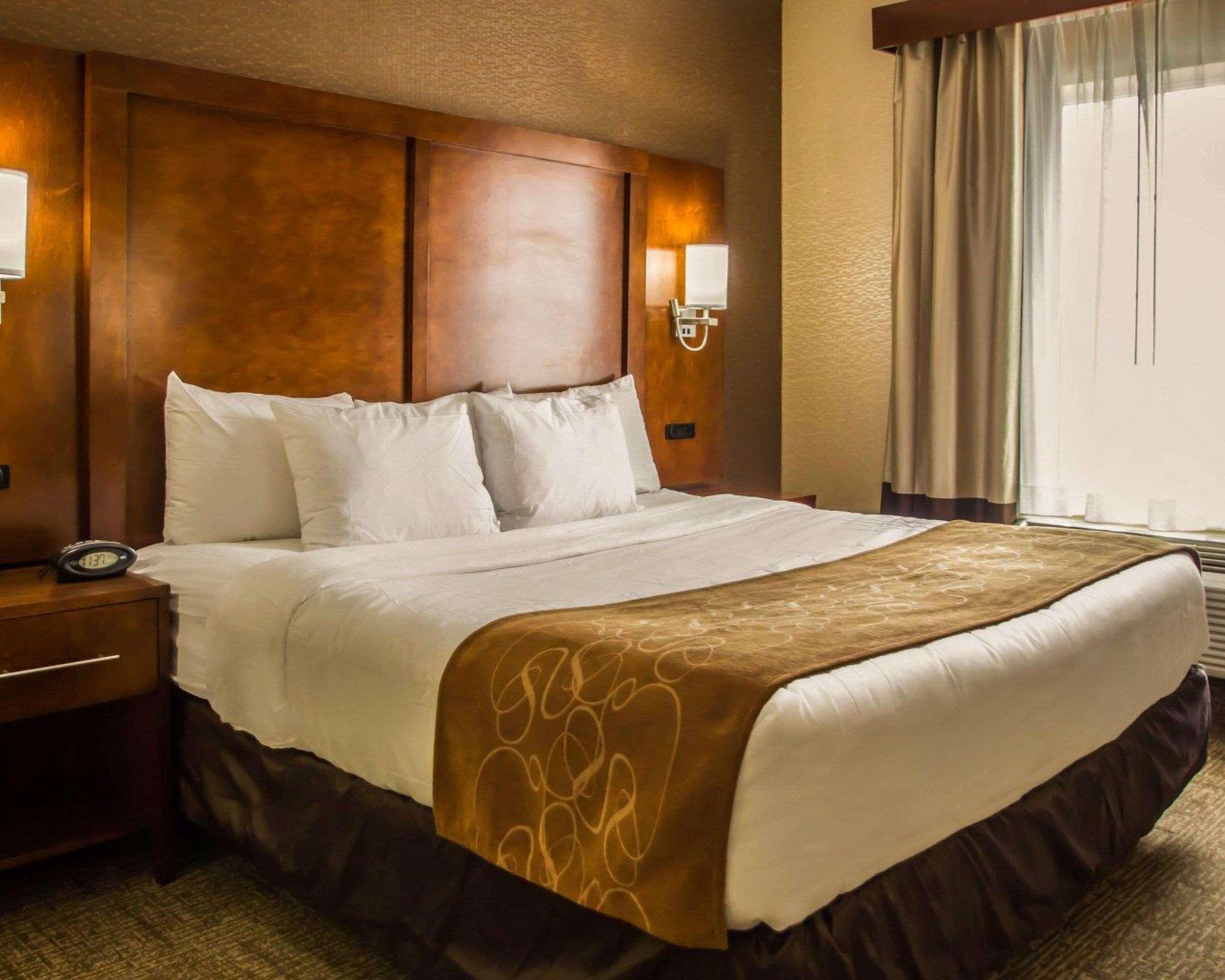 Quality Suites Nyc Gateway North Bergen Exterior foto