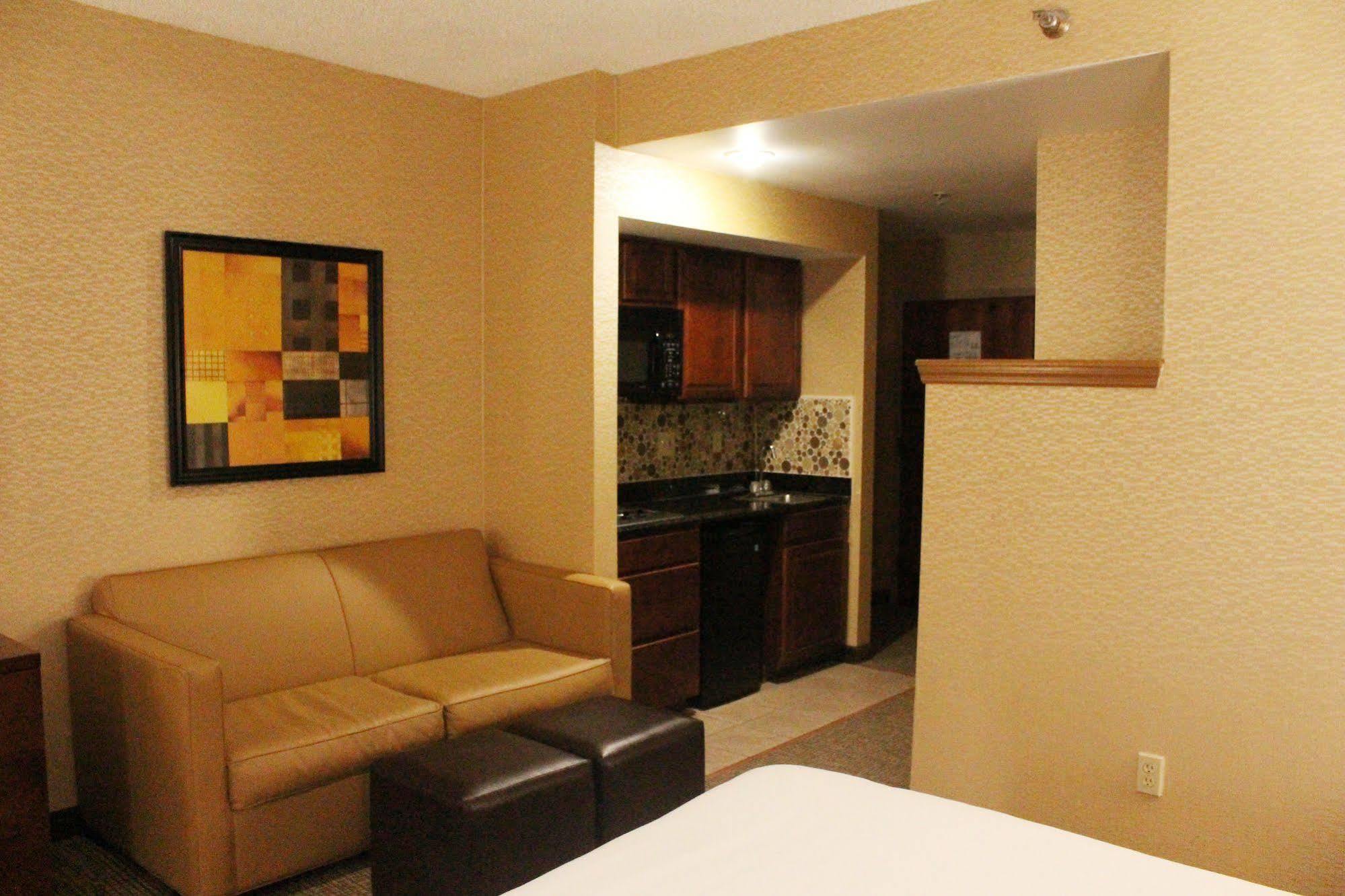 Quality Suites Nyc Gateway North Bergen Exterior foto